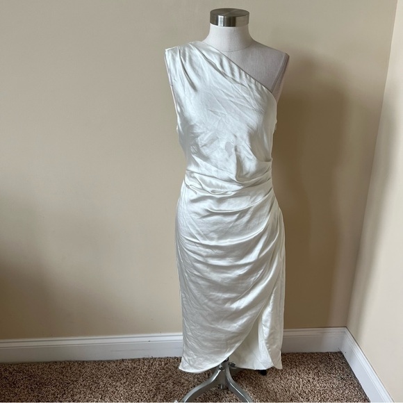 New! Elliatt Cassini one shoulder draped ruched dress what te nwt 13501 - Picture 3 of 14